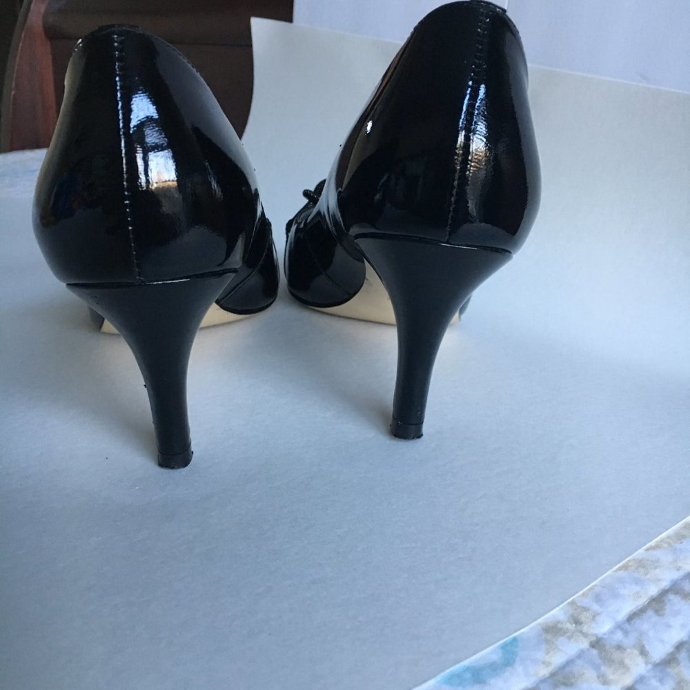 AK Anne Klein 'Westford'  black patent leather 8M - Picture 6 of 7